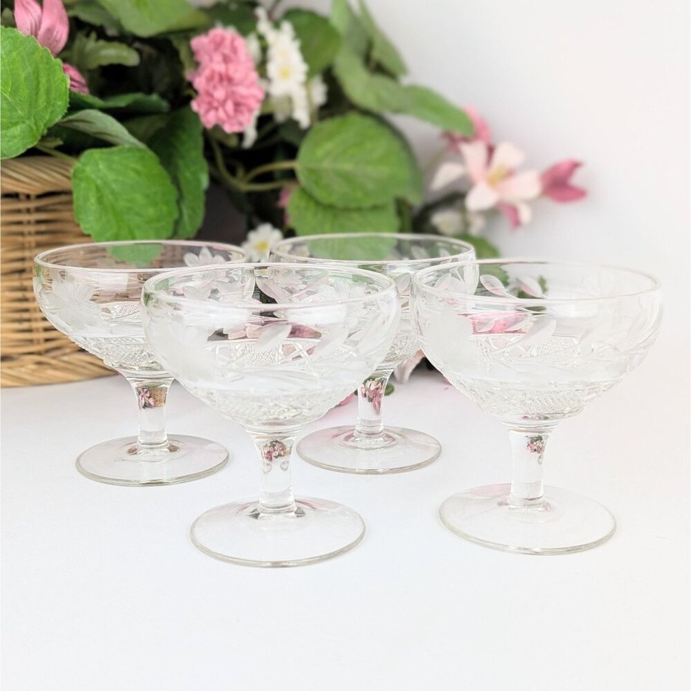 Set of 4 Antique EAPG Champagne Coupe Glasses 1910s McKee Innovation Low Sherbet